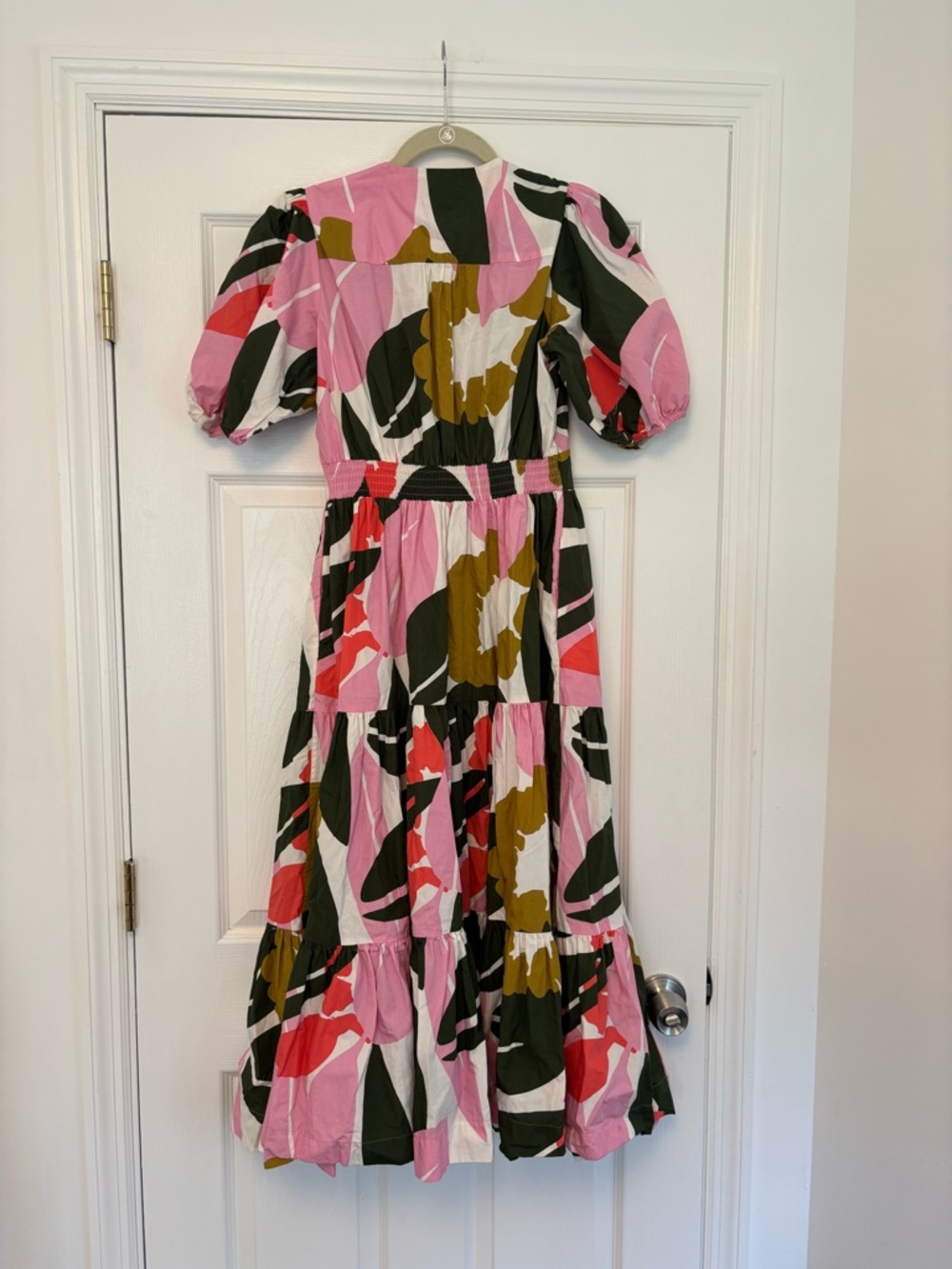 Boden Puff Sleeve Tiered Midi Dress Size 10 Pink Floral Cotton V Neck - Picture 9 of 10